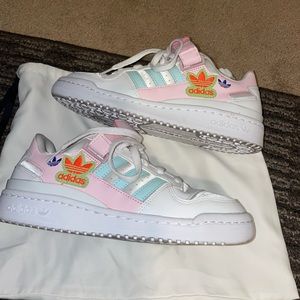 Adidas Forum Sneakers- LIKE NEW‼️